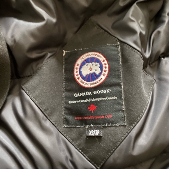 Canada Goose Authentic Kensington Jacket - Picture 9 of 13